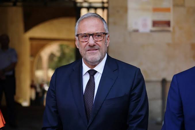 La agitada vida sentimental de Carlos Pollán (Vox): un divorcio,…