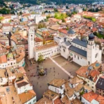 El programa busca atraer nuevos residentes a más de 30 municipios alpinos con menos de cinco mil habitantes mediante apoyo económico.